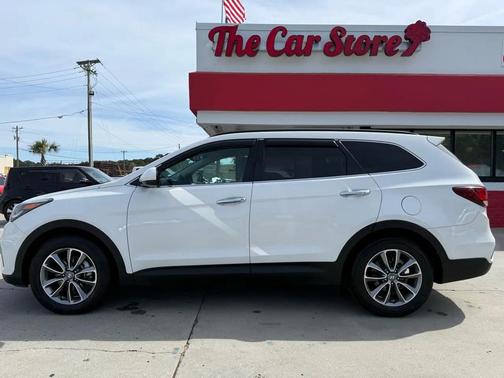 2017 Hyundai SANTA FE SE