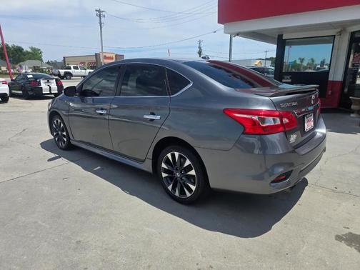 Gun Metallic 2017 Nissan Sentra SR