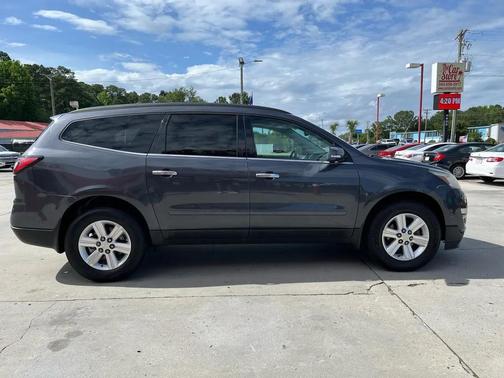 GRAY 2014 Chevrolet Traverse 2LT
