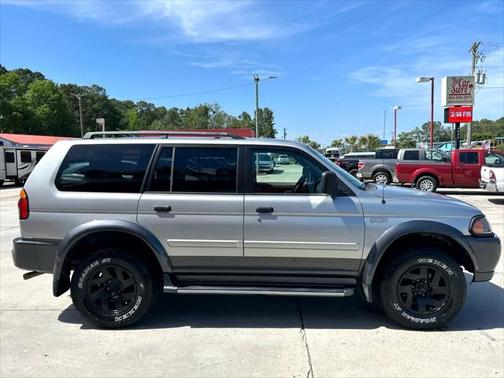 2001 Mitsubishi Montero Sport XLS