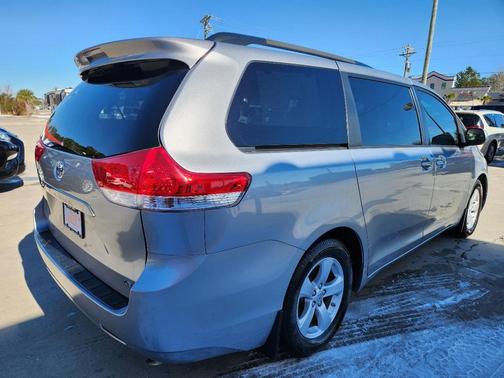 2014 Toyota Sienna LE