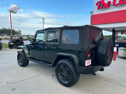 2010 Jeep Wrangler Unlimited Sahara