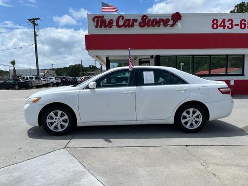 Super White 2009 Toyota Camry 4dr Sdn I4 Man (Natl)