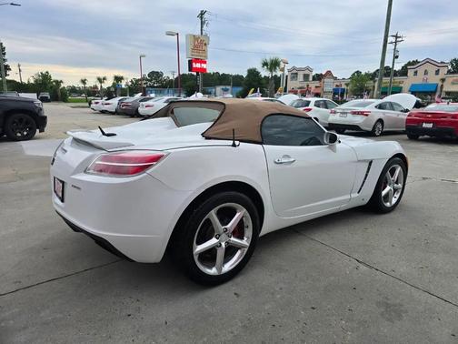 Polar White 2008 Saturn Sky Red Line