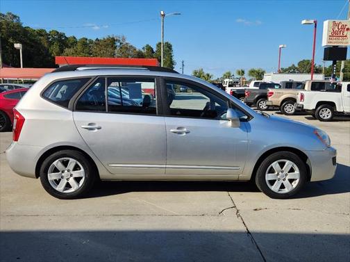 2009 Kia Rondo LX
