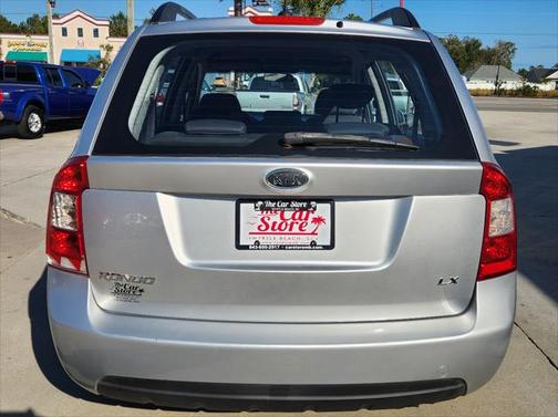 2009 Kia Rondo LX
