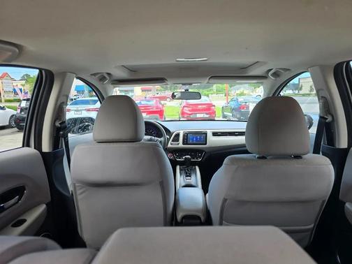 White Orchid Pearl 2018 Honda HR-V EX