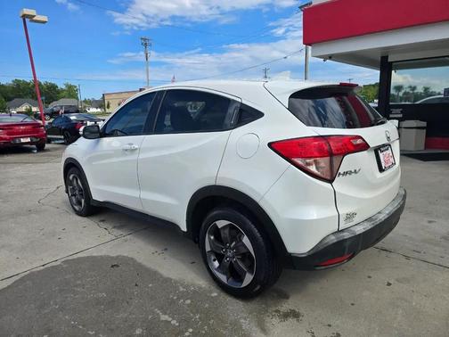 White Orchid Pearl 2018 Honda HR-V EX