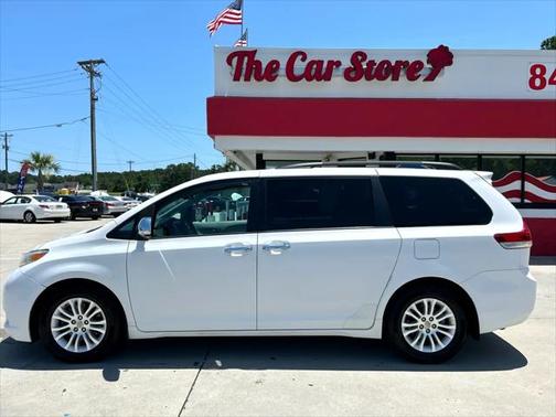 2012 Toyota Sienna XLE