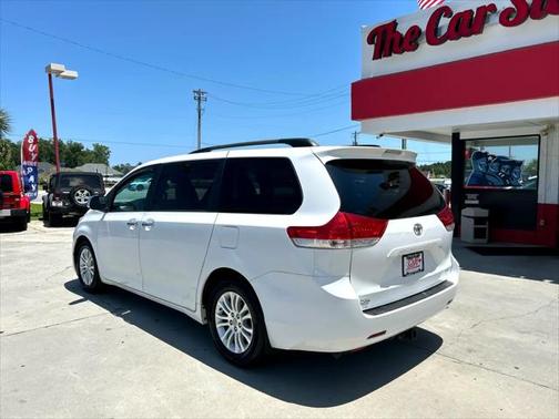 2012 Toyota Sienna XLE
