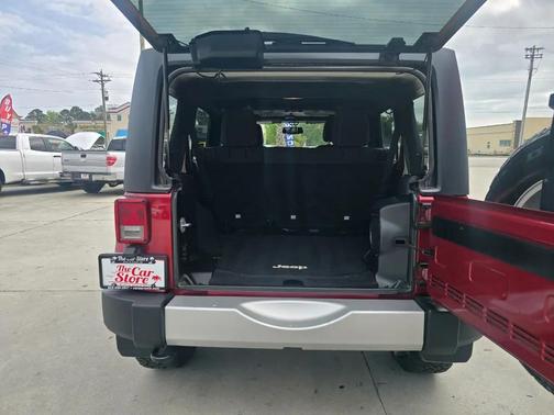 2013 Jeep Wrangler Unlimited Sahara