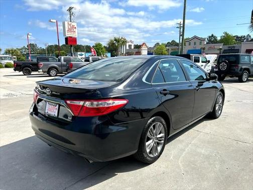 2016 Toyota Camry SE w/Special Edition Pkg