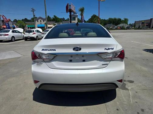Diamond White Pearl 2015 Hyundai SONATA Hybrid Limited