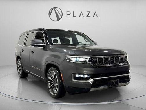 Diamond Black Crystal Pearlcoat 2022 Jeep Grand Wagoneer Series III 4x4