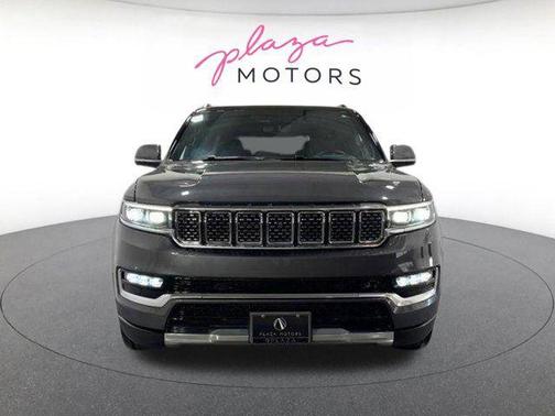 Diamond Black Crystal Pearlcoat 2022 Jeep Grand Wagoneer Series III 4x4