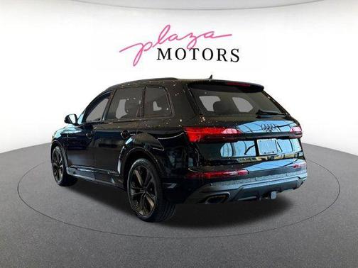 Mythos Black Metallic 2026 Audi Q7 55 Premium Plus