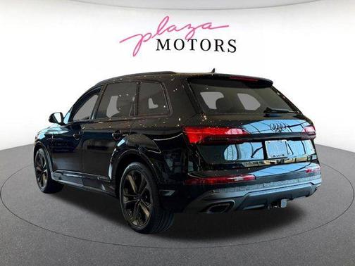 Mythos Black Metallic 2026 Audi Q7 55 Premium Plus