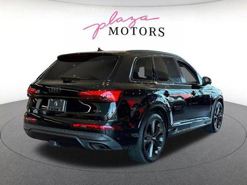 Mythos Black Metallic 2026 Audi Q7 55 Premium Plus