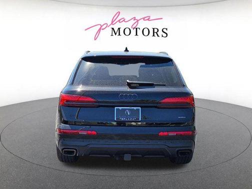Mythos Black Metallic 2026 Audi Q7 55 Premium Plus
