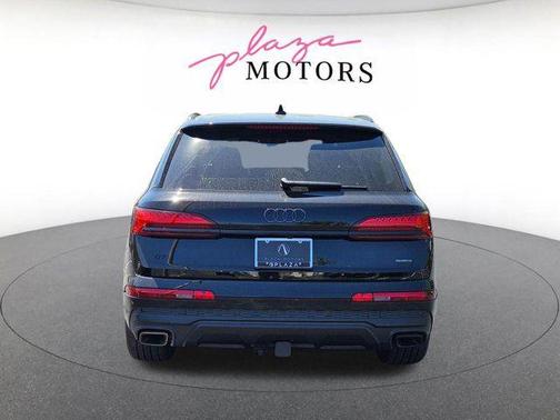 Mythos Black Metallic 2026 Audi Q7 55 Premium Plus