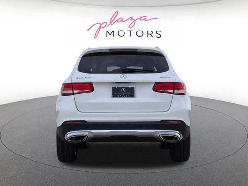 White 2017 Mercedes-Benz GLC 300 4MATIC