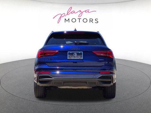 Navarra Blue Metallic 2024 Audi Q3 Premium 45 TFSI S line quattro Tiptronic