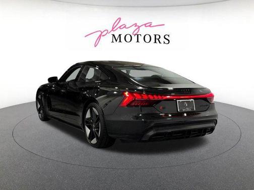 Mythos Black Metallic 2022 Audi RS e-tron GT quattro