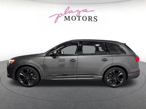 Samurai Gray Metallic 2026 Audi Q7 55 Premium Plus