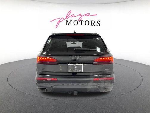 Mythos Black Metallic 2026 Audi Q7 55 Premium Plus