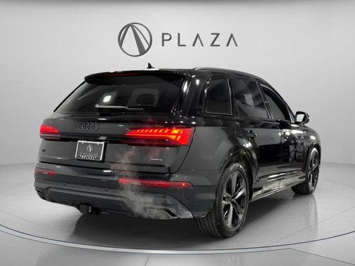 Mythos Black Metallic 2026 Audi Q7 55 Premium Plus
