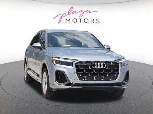 Satellite Silver Metallic 2026 Audi Q7 55 Premium