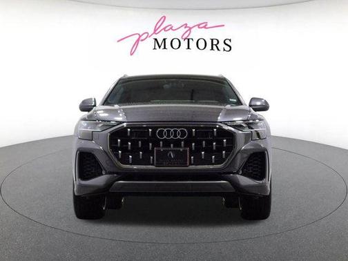 Samurai Gray Metallic 2025 Audi Q8 55 Premium