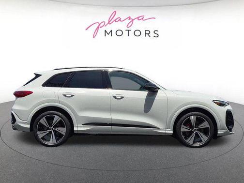 Glacier White Metallic 2026 Audi SQ5 3.0T Premium Plus