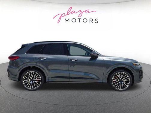 Daytona Gray Pearl Effect 2026 Audi SQ5 3.0T Premium Plus