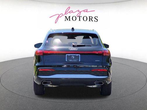 Mythos Black Metallic 2025 Audi Q5 Prestige TFSI quattro S tronic