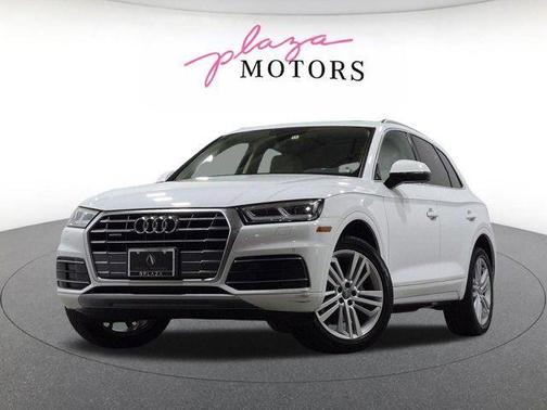Ibis White 2018 Audi Q5 2.0T Tech Premium