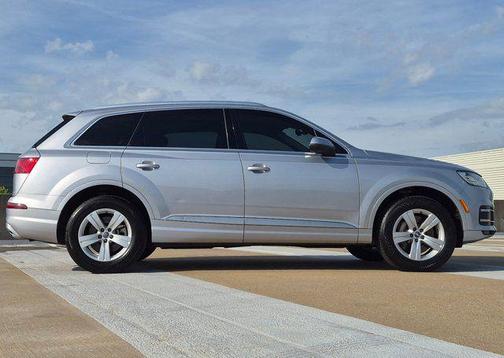Florett Silver Metallic 2019 Audi Q7 45 Premium Plus