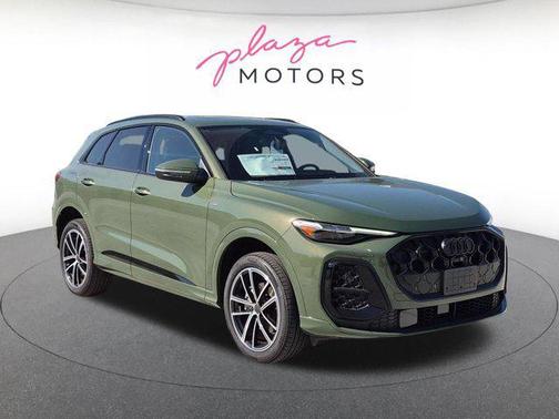 District Green Metallic 2026 Audi Q5 Premium Plus TFSI quattro S tronic