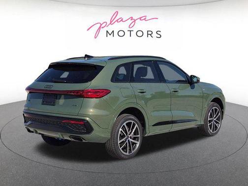 District Green Metallic 2026 Audi Q5 Premium Plus TFSI quattro S tronic