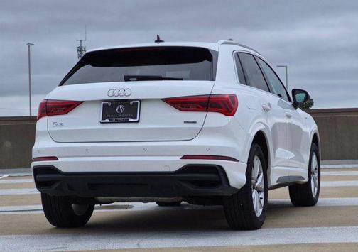 Ibis White 2023 Audi Q3 45 S line Premium Plus