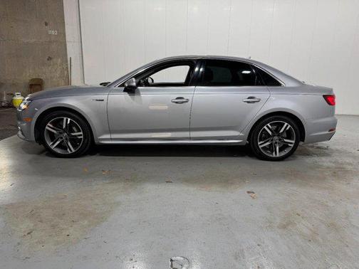 Florett Silver Metallic 2018 Audi A4 2.0T Premium Plus