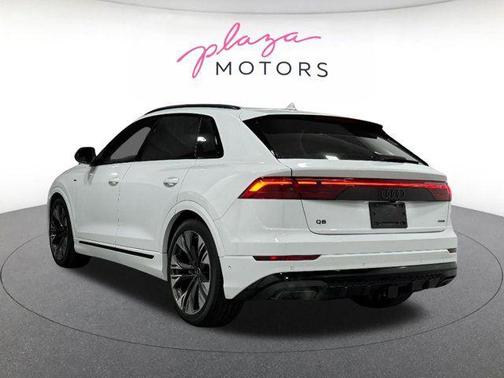 Glacier White Metallic 2026 Audi Q8 55 Premium Plus