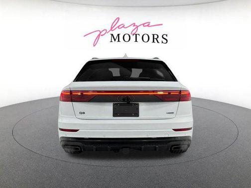 Glacier White Metallic 2026 Audi Q8 55 Premium Plus