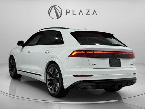 Glacier White Metallic 2026 Audi Q8 55 Premium Plus