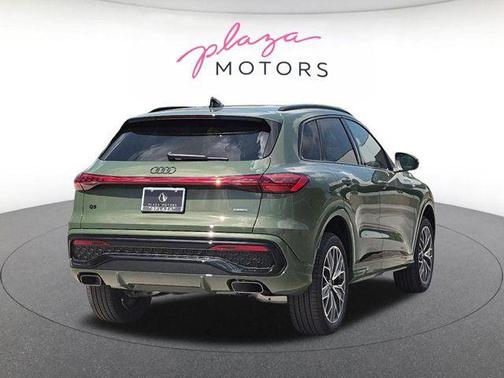 District Green Metallic 2026 Audi Q5 Premium Plus TFSI quattro S tronic