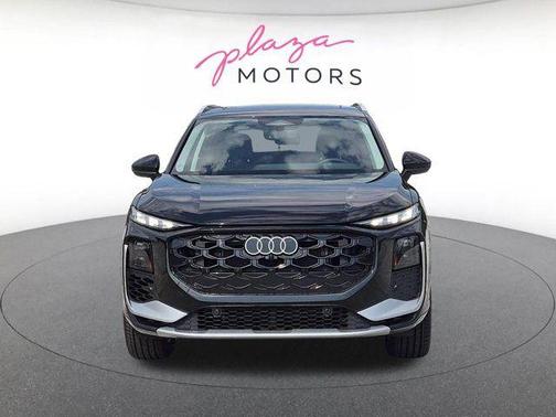 Mythos Black Metallic 2026 Audi Q3 TFSI quattro S tronic