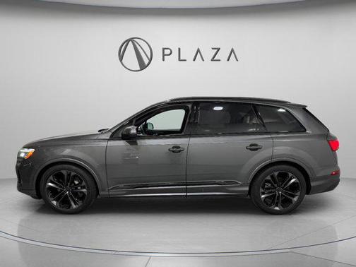 Samurai Gray Metallic 2026 Audi Q7 55 Premium Plus