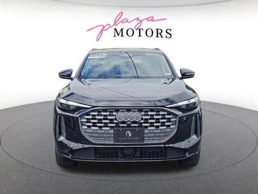 Mythos Black Metallic 2025 Audi Q5 Premium TFSI quattro S tronic