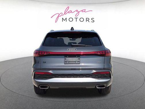 Tambora Gray Metallic 2026 Audi Q5 Premium Plus TFSI quattro S tronic