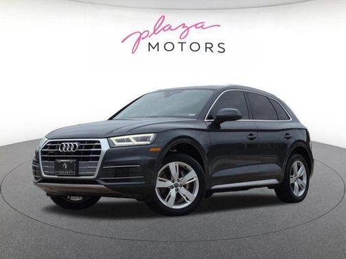 Manhattan Gray Metallic 2018 Audi Q5 2.0T Tech Premium